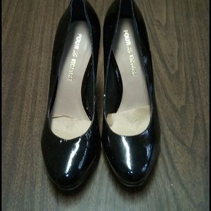 Pour La Victoire Shoes